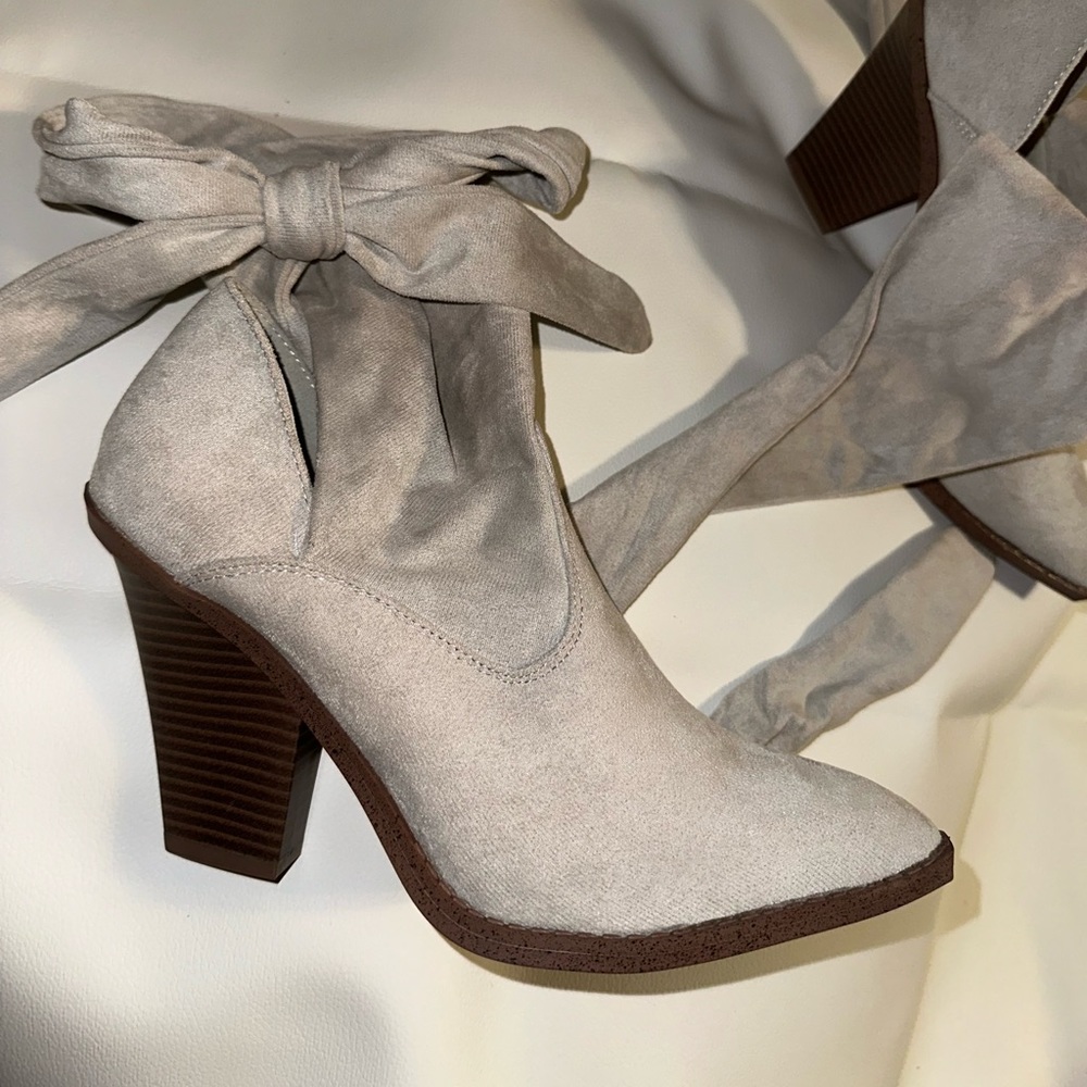 JustFab (Brand New) Mattie Back-tie Bootie in color vapor blue (grayish)
